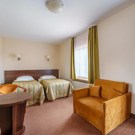 שצ'קלארסקה פוראובה Hotel Pod Szrenica מראה חיצוני תמונה