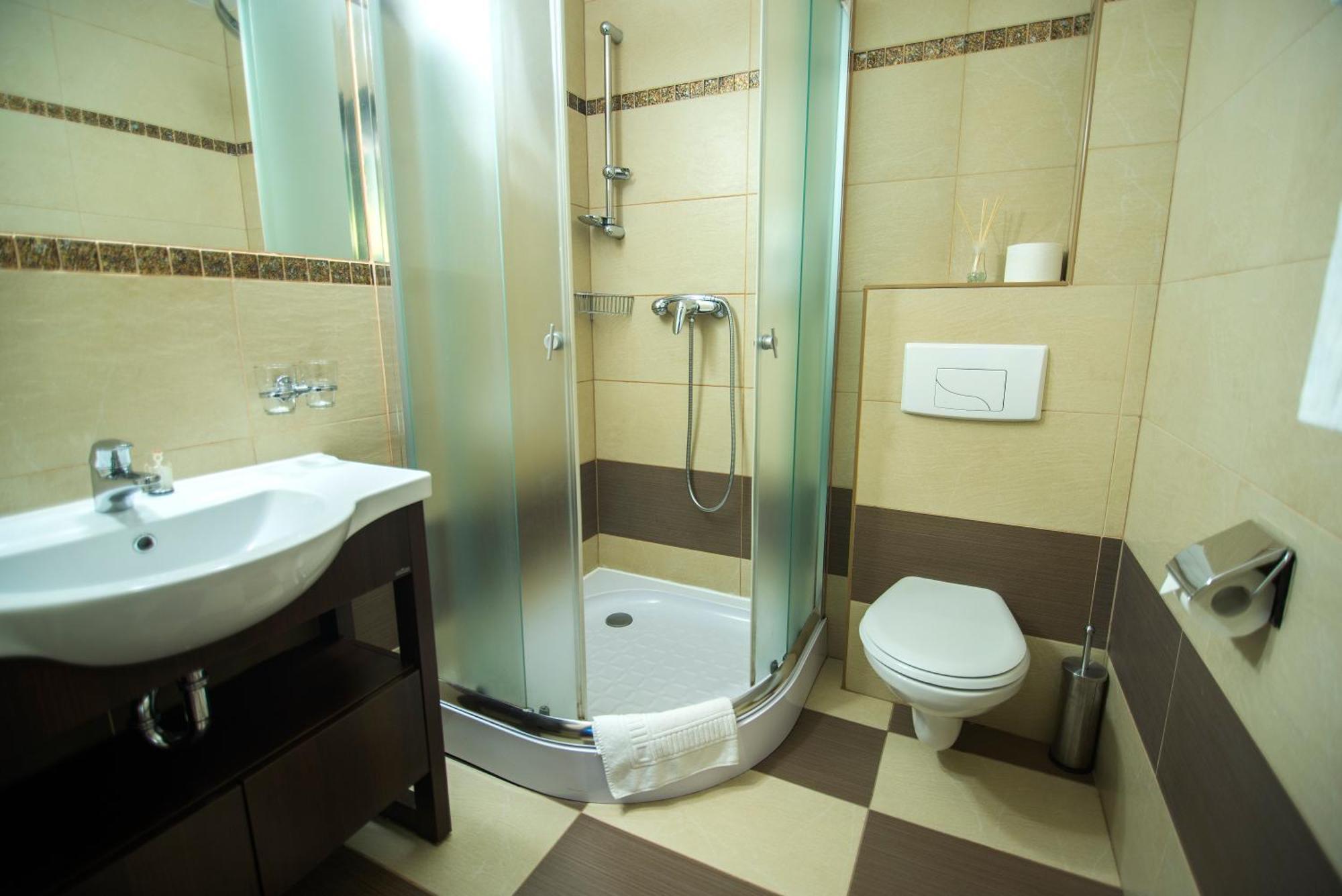 שצ'קלארסקה פוראובה Hotel Pod Szrenica מראה חיצוני תמונה
