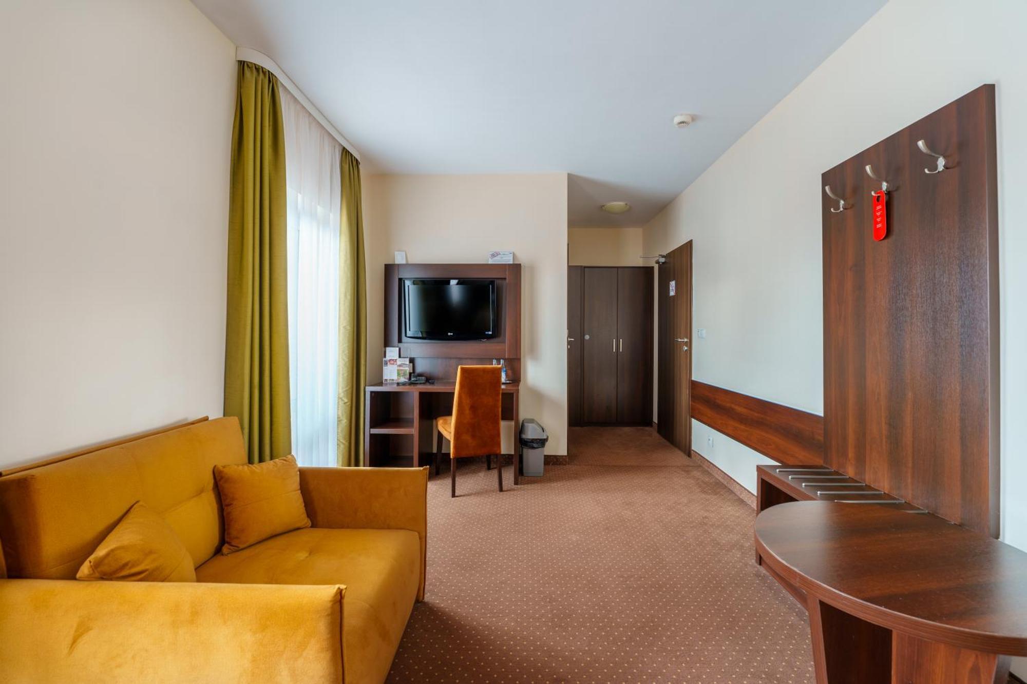 שצ'קלארסקה פוראובה Hotel Pod Szrenica מראה חיצוני תמונה